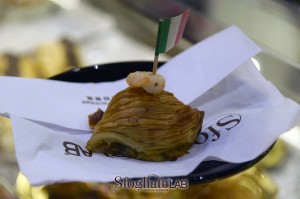 sfogliatella-con-zucchine-e-gamberetti